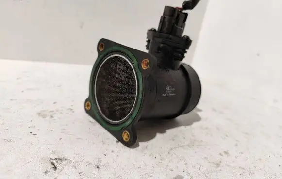 Nissan X-Trail T30 Mass air flow meter 138977