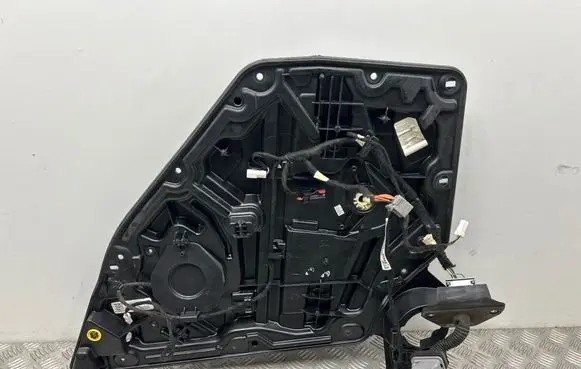 Dodge Charger Rear window lifting mechanism without motor 156054331