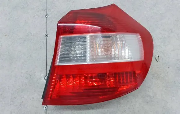 BMW 1 E81 E87 Rear/tail lights 6924502