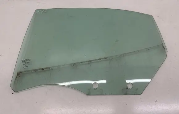 Opel Mokka B Rear door window glass