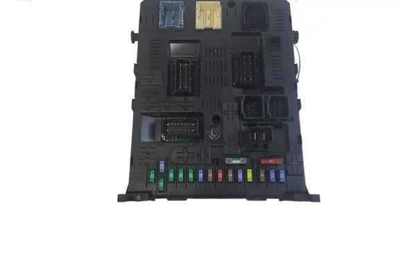 Peugeot 807 Fuse module 966689568002 281197595