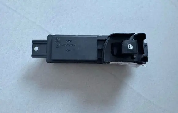 Maserati GranTurismo Electric window control switch 211918 501201400004 NPP01501