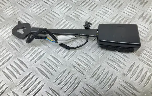 Audi A3 S3 8V Front seatbelt buckle 8V0857755F