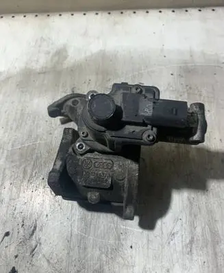 Volkswagen Caddy EGR valve 03G131502 03G129637A