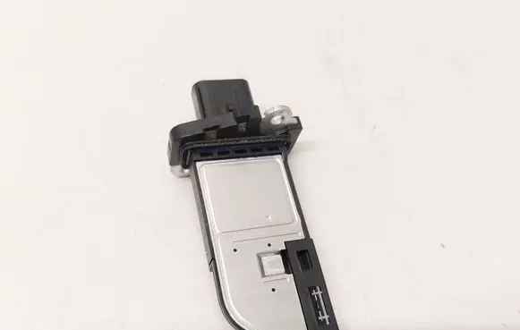 Ford Focus Mass air flow meter J1BA12B579AA