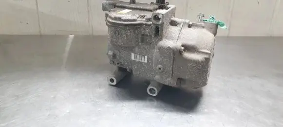 Toyota Auris E180 Air conditioning (A/C) compressor (pump) 0422001330 ES14C