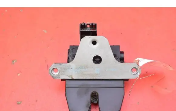 Ford Focus Tailgate/trunk/boot lock/catch/latch 8M51R442A66DA