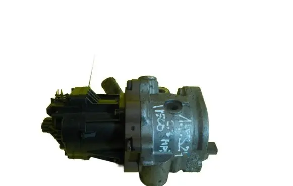 Iveco Daily 5th gen EGR thermostat 1HTS24
