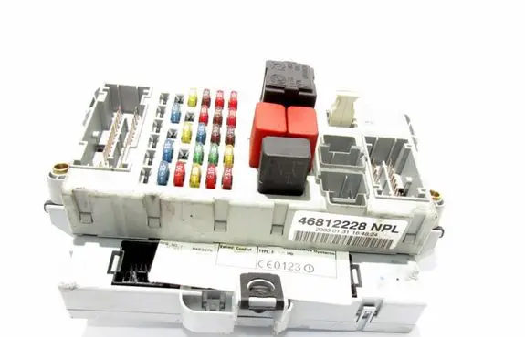 Fiat Doblo Fuse module 46812228NPL