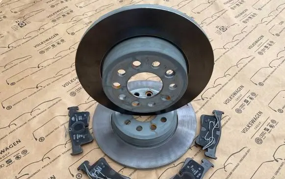 Volkswagen Transporter - Caravelle T7 Rear brake disc 7T0615601 7T0615415C 7T0615416B