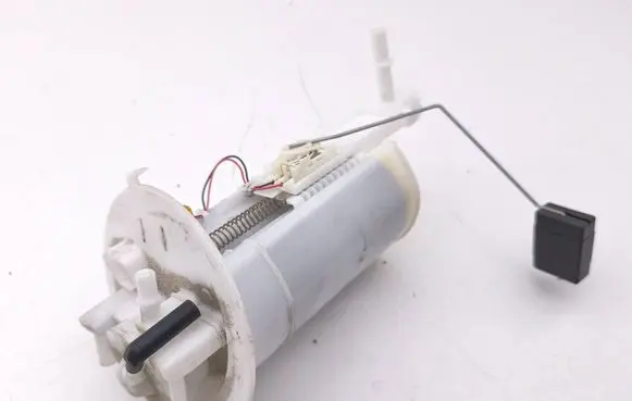 Lexus IS III XE30 In-tank fuel pump 7770430210