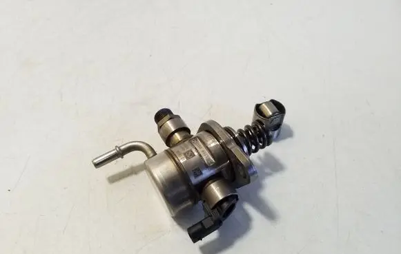 Audi A6 S6 C8 4K Fuel injection high pressure pump 06Q127A01 060127025