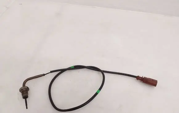 Volkswagen Tiguan Exhaust gas temperature sensor 04L906088DN