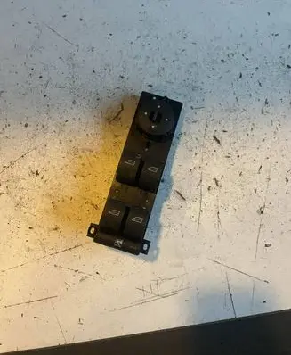 Ford Focus Electric window control switch 7M5T14A132AB