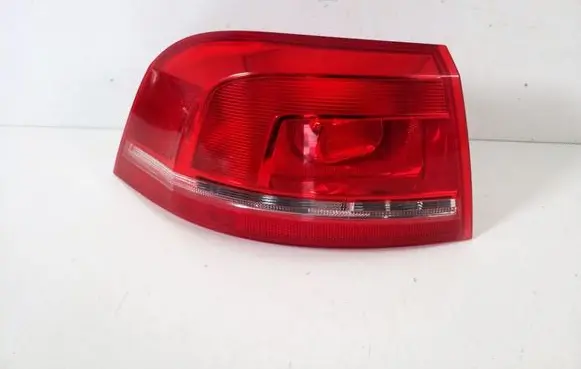 Volkswagen PASSAT B7 Rear/tail lights 3AF945095A
