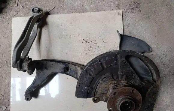 Volkswagen Phaeton Front wheel hub