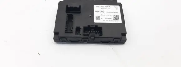 Skoda Superb B8 (3V) Seat control module 5Q0959760A 10103097