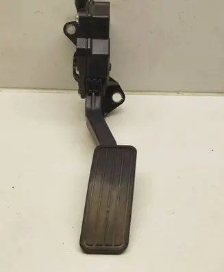 Subaru Forester SH Accelerator throttle pedal 36010AG140 1988007120 07M22B00440