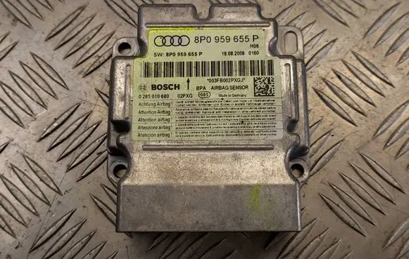 Audi A3 S3 8P Airbag control unit/module 8P0959655P 0285010680