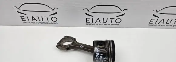 Citroen C5 Piston with connecting rod