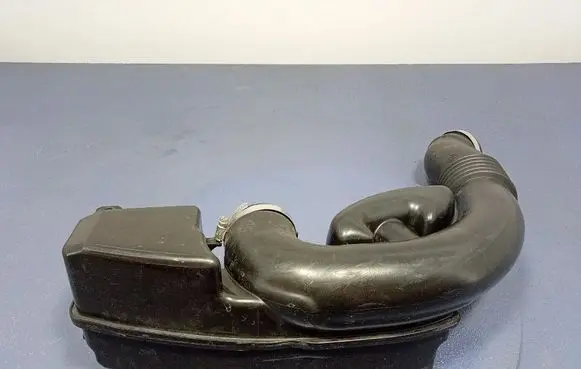 Subaru XV I Intake resonator