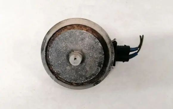Audi A4 S4 B5 8D Horn signal ch5070105