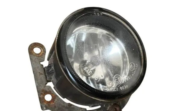 Mitsubishi Lancer VIII Front fog light a047436 e1310001