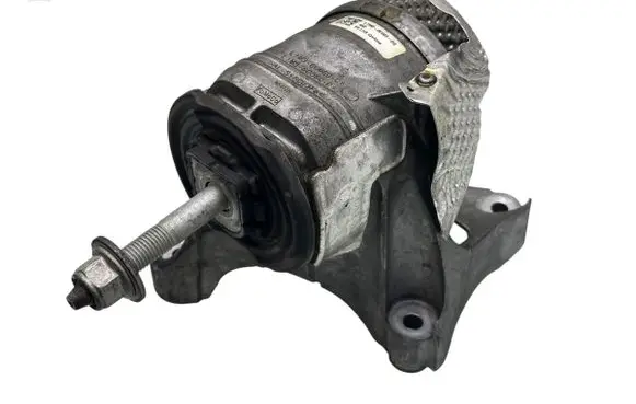 Engine mount bracket