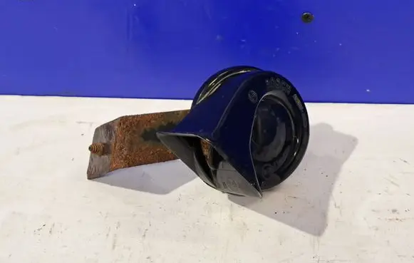 Jeep Wrangler Horn signal 3881157