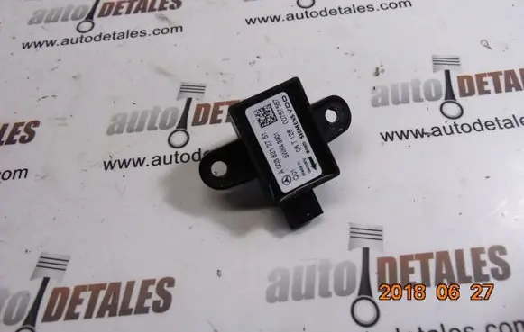 Mercedes-Benz S W221 Airbag deployment crash/impact sensor A0038212751