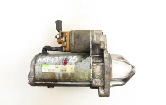 Mercedes-Benz Vito Viano W639 Starter motor D7R43 0051511301