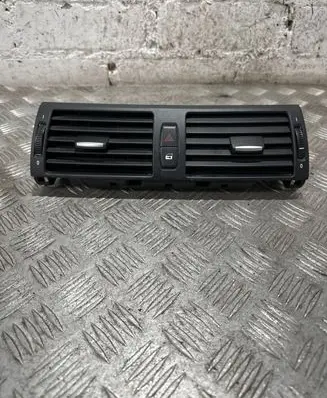 BMW X5 E70 Dash center air vent grill 6958654 7161802 71618014