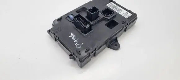 Peugeot 407 Fuse module 9656147980 S120017004H