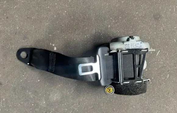 Alfa Romeo Giulia Rear seatbelt 01561129480