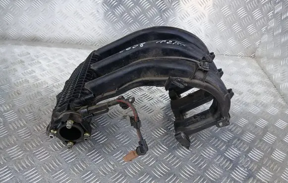 Peugeot 2008 I Intake manifold 9673063980