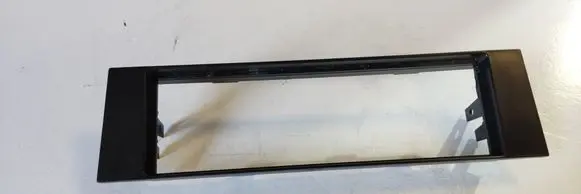 Radio/GPS head unit trim
