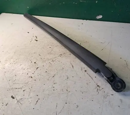 KIA Sportage Rear wiper blade arm