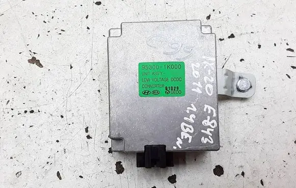 Hyundai ix20 Voltage converter/converter module 953001K000 01029