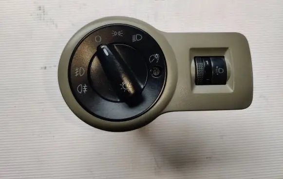Skoda Octavia Mk1 (1U) Light switch 1u1941565