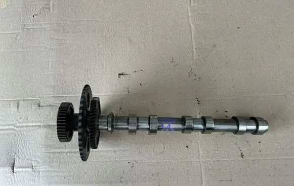 Jeep Grand Cherokee Camshaft 20182105F
