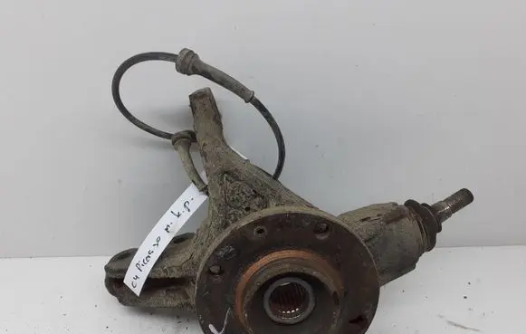 Citroen C4 I Picasso Front wheel hub