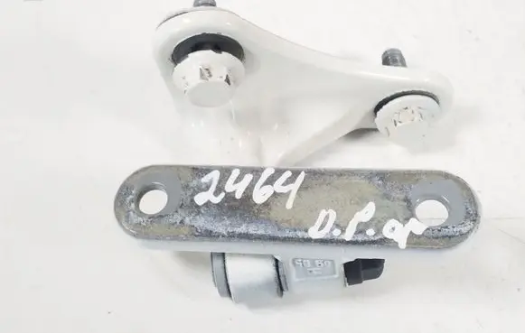 Mercedes-Benz S W221 Front door lower hinge A2217201237