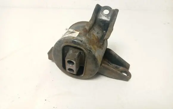Engine mount bracket