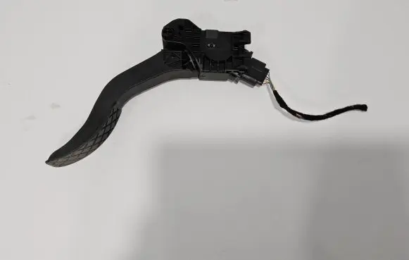 Skoda Citigo Accelerator throttle pedal 1S1721503A 1S1721503