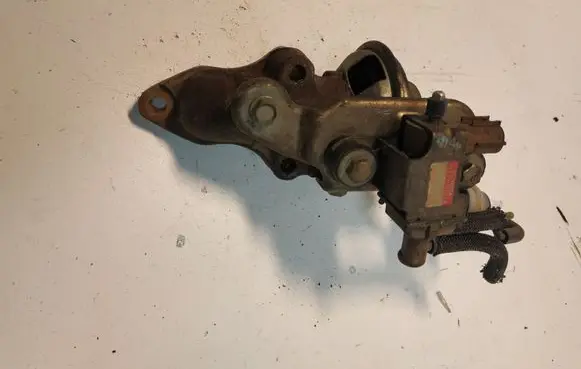 Toyota Corolla E120 E130 EGR valve 2562027070 2580027040