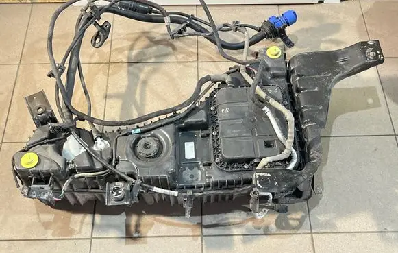 Peugeot 5008 II AdBlue liquid reservoir P1012340 221122157 P1011603A