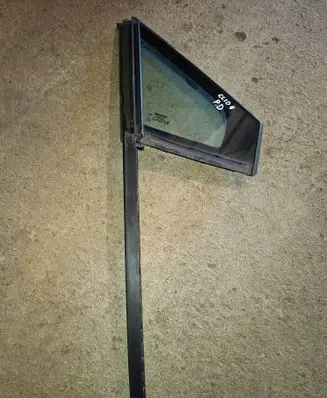Renault Clio IV Front door vent window glass four-door 43R004025