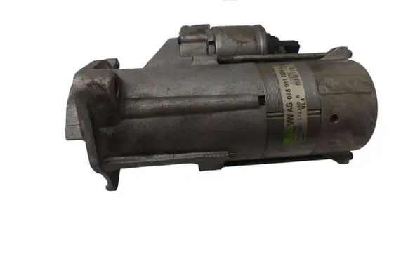 Volkswagen PASSAT B5 Starter motor 068911024L 1723RD D7GS9