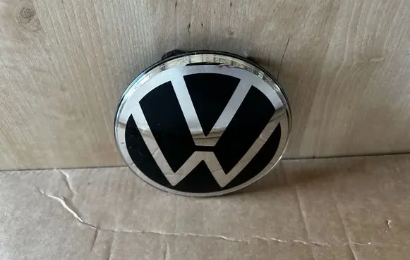 Volkswagen PASSAT B8 Manufacturer badge logo/emblem 5H0853601M