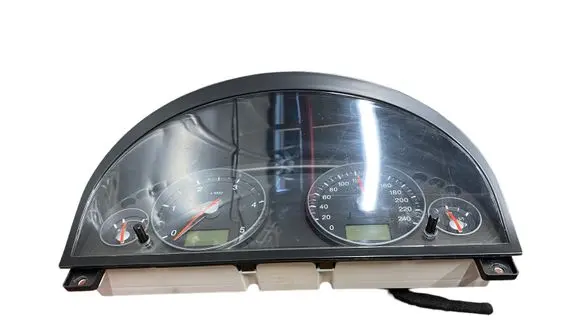 Ford Mondeo Mk III Speedometer (instrument cluster) 3S7T10849 3S7F108412